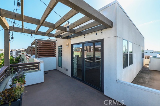 4th floor deck