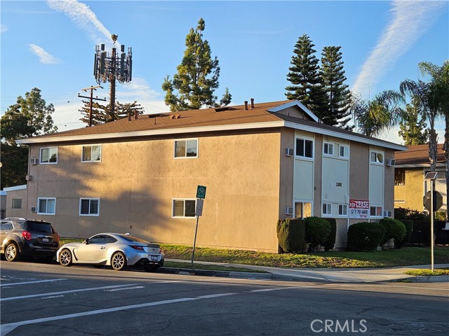 Detail Gallery Image 2 of 17 For 1381 Burwood St #3,  La Habra,  CA 90631 - 2 Beds | 2 Baths