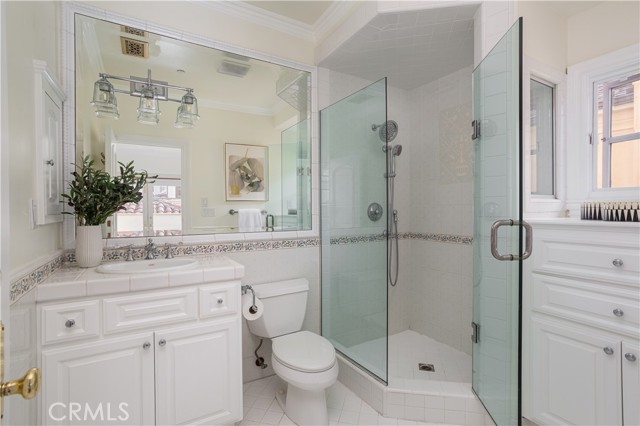 24352 Santa Clara Ave, Dana Point CA: https://media.crmls.org/medias/8b6d9fc9-7368-446c-8986-71fe8faa5ab4.jpg