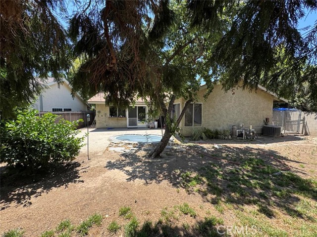 24389 La Glorita Circle, Newhall CA: https://media.crmls.org/medias/8b6e11a7-5b19-43be-96e2-f5fd6b06b8fe.jpg