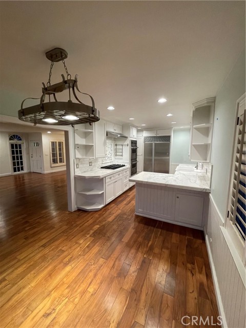 Detail Gallery Image 9 of 29 For 952 2nd. Street, Manhattan Beach,  CA 90266 - 5 Beds | 3 Baths