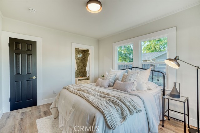 Detail Gallery Image 18 of 25 For 1819 N Vagedes Ave, Fresno,  CA 93705 - 2 Beds | 1 Baths