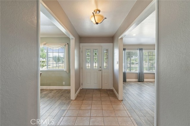 Detail Gallery Image 6 of 52 For 9331 E Mesa Ave, Clovis,  CA 93619 - 3 Beds | 2/1 Baths