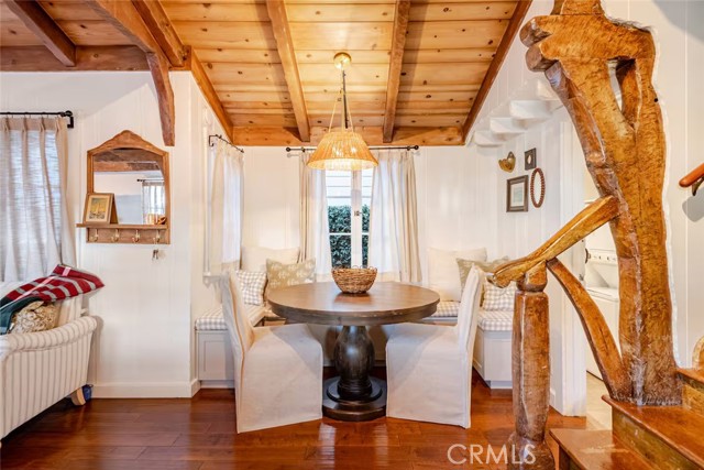 Detail Gallery Image 4 of 19 For 135 Turquoise, Newport Beach,  CA 92662 - 4 Beds | 2 Baths