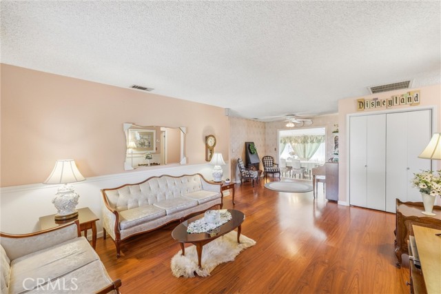 Detail Gallery Image 8 of 49 For 33507 Colorado St, Yucaipa,  CA 92399 - 3 Beds | 1 Baths