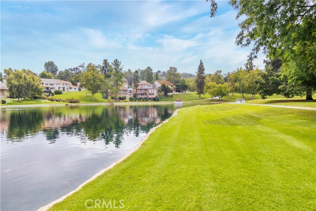 Detail Gallery Image 31 of 32 For 23679 Park Capri #13,  Calabasas,  CA 91302 - 2 Beds | 2 Baths