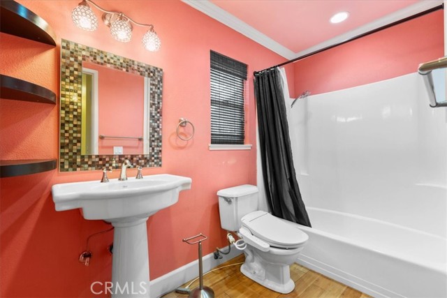 10586 Ring Ave, Rancho Cucamonga CA: https://media.crmls.org/medias/8b72bec3-4c7e-453c-a4a3-ef2ffe76937f.jpg
