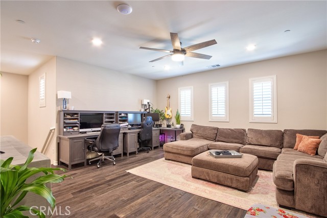 Detail Gallery Image 40 of 73 For 45668 Nora Cir, Temecula,  CA 92592 - 5 Beds | 4/1 Baths