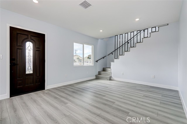 Detail Gallery Image 4 of 28 For 15404 S Catalina Ave, Gardena,  CA 90247 - 4 Beds | 2 Baths