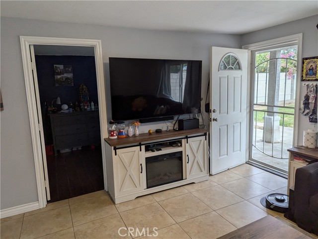 Detail Gallery Image 23 of 23 For 122 E Carlton St, Ontario,  CA 91761 - 3 Beds | 2 Baths