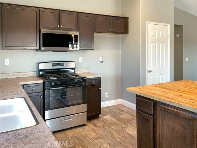 Detail Gallery Image 16 of 22 For 11575 Crest Dr, Adelanto,  CA 92301 - 3 Beds | 2 Baths