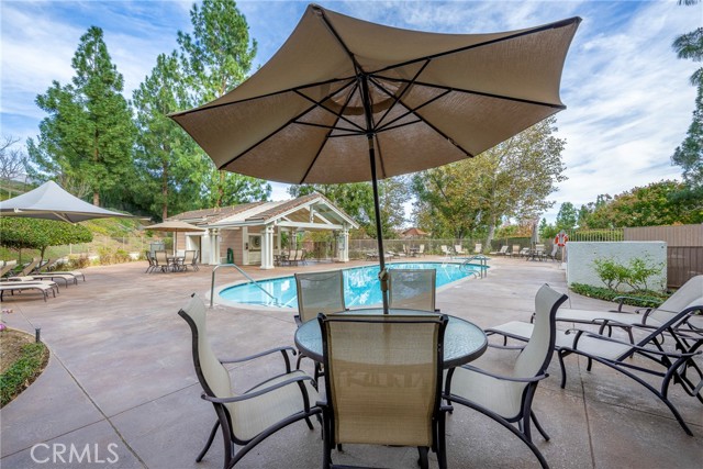 939 Blue Mountain, Westlake Village CA: https://media.crmls.org/medias/8b74d7f1-33b0-4172-86fa-08feb7be79dd.jpg