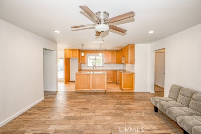 328 Joella Street, Monrovia CA: https://media.crmls.org/medias/8b74fa06-f3b9-41a7-afd9-bf4b4a337f07.jpg