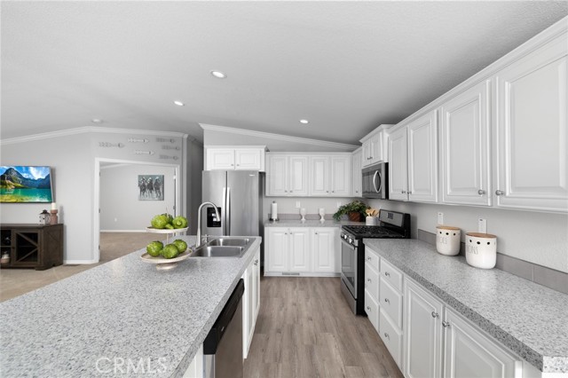 Detail Gallery Image 17 of 43 For 3530 Damien Ave #109,  La Verne,  CA 91750 - 3 Beds | 2 Baths