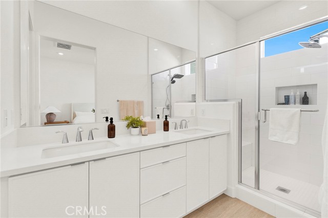 Detail Gallery Image 18 of 48 For 74 Dudley, Irvine,  CA 92618 - 4 Beds | 4 Baths