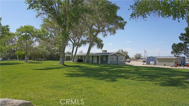 Detail Gallery Image 2 of 23 For 48197 Valley Center Rd, Newberry Springs,  CA 92365 - 3 Beds | 2 Baths