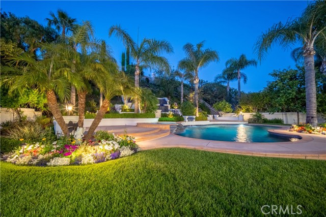 5366 Collingwood Circle, Calabasas CA: https://media.crmls.org/medias/8b773a6f-89c3-432a-95be-25b651ff0549.jpg