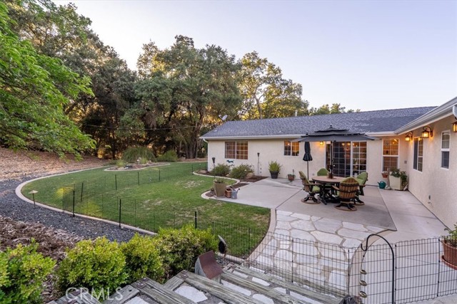 6205 San Anselmo Road, Atascadero CA: https://media.crmls.org/medias/8b7773b8-8c52-47ce-b35f-e2d1d21ff27a.jpg