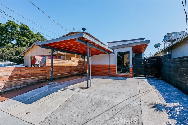 2116 W Cameron St, Long Beach, CA 90810