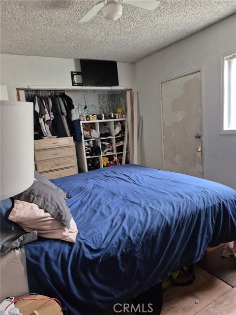 Detail Gallery Image 6 of 8 For 10527 Croesus Ave, Los Angeles,  CA 90002 - 3 Beds | 2 Baths