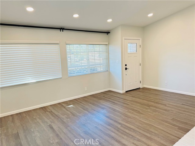 Detail Gallery Image 5 of 24 For 7320 Mclaren Ave, West Hills,  CA 91307 - 4 Beds | 2 Baths