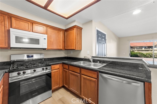 Detail Gallery Image 17 of 32 For 200 E Alessandro #103,  Riverside,  CA 92508 - 2 Beds | 2 Baths