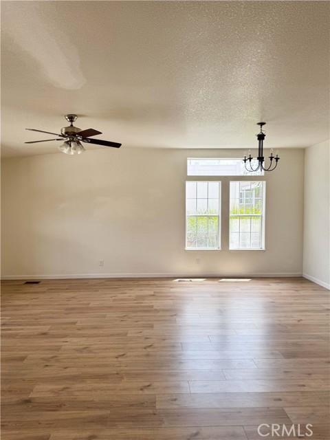 Detail Gallery Image 6 of 29 For 10961 Dr Desert Lawn #396,  Calimesa,  CA 92320 - 3 Beds | 2 Baths