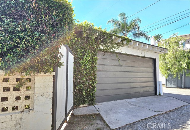 Detail Gallery Image 36 of 40 For 12217 Dorothy St, Los Angeles,  CA 90049 - 4 Beds | 2 Baths