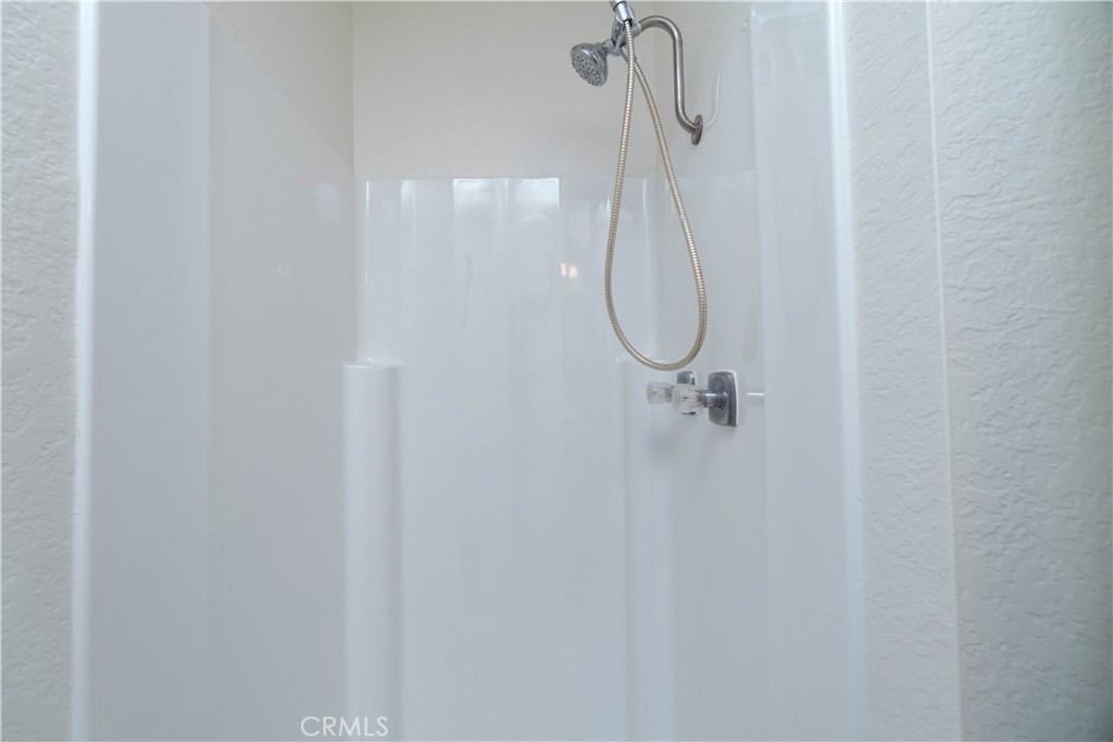 https://media.crmls.org/medias/8b793f59-9b98-4c1f-8299-9d87f97541ce.jpg?preset=X-Large