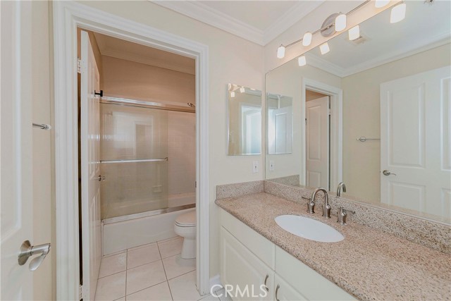 1250 Midvale Avenue, Los Angeles CA: https://media.crmls.org/medias/8b7997e8-5603-4aa9-bfea-71b641b9009f.jpg