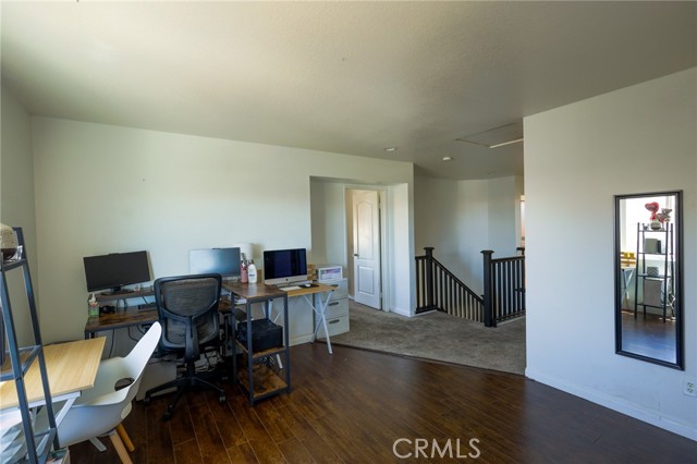 Detail Gallery Image 12 of 15 For 17036 Mastodon Pl, Victorville,  CA 92394 - 3 Beds | 2/1 Baths