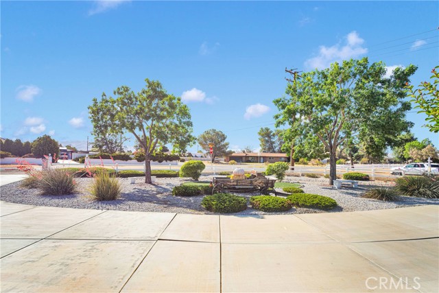 14908 Dakota Road, Apple Valley CA: https://media.crmls.org/medias/8b7a01d9-e9e4-4b6f-a090-54af563e4667.jpg