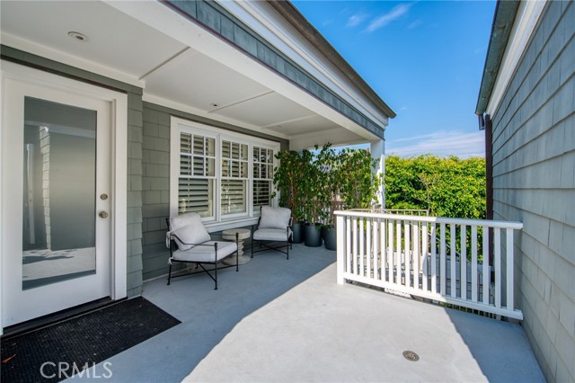 Detail Gallery Image 21 of 22 For 325 Poppy Ave, Corona Del Mar,  CA 92625 - 3 Beds | 2/1 Baths