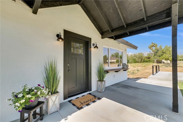 Detail Gallery Image 5 of 36 For 33380 Washington Dr., Yucaipa,  CA 92399 - 5 Beds | 2/1 Baths