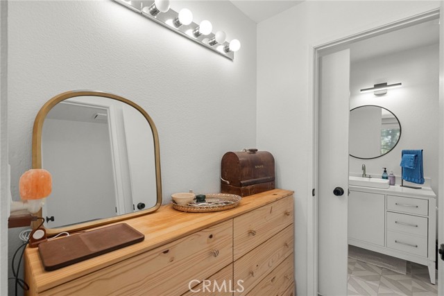 Detail Gallery Image 19 of 33 For 6475 Twin Circle Ln #3,  Simi Valley,  CA 93063 - 2 Beds | 2 Baths