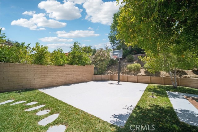 25422 Magnolia Lane, Stevenson Ranch CA: https://media.crmls.org/medias/8b7bc6df-d266-41b6-832c-0000c1011398.jpg