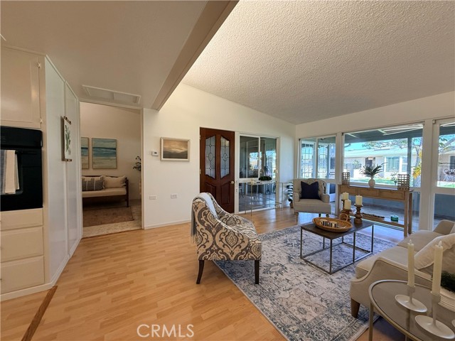Detail Gallery Image 10 of 37 For 13410 Saint Andrew's Dr 70e,  Seal Beach,  CA 90740 - 2 Beds | 1 Baths