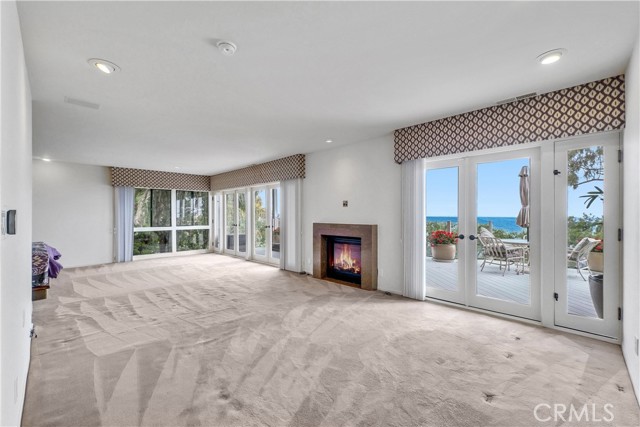 537 Dunnegan Place, Laguna Beach CA: https://media.crmls.org/medias/8b7c894b-1531-430c-83a1-01a1b84f1301.jpg