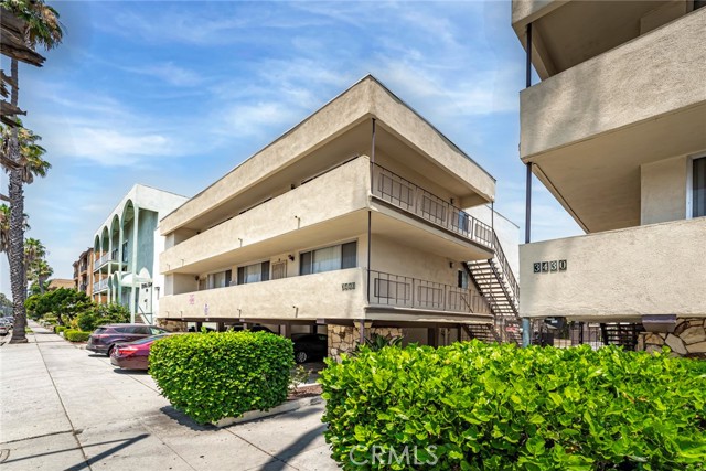 3430 Elm Avenue, Long Beach CA: https://media.crmls.org/medias/8b7cb190-cfce-4aed-a5a6-c6d45a2928da.jpg