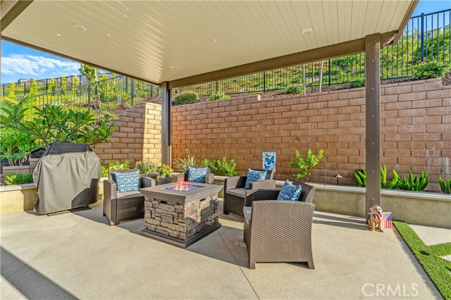 Detail Gallery Image 42 of 49 For 2720 Santa Fiora Dr, Corona,  CA 92882 - 3 Beds | 3/1 Baths