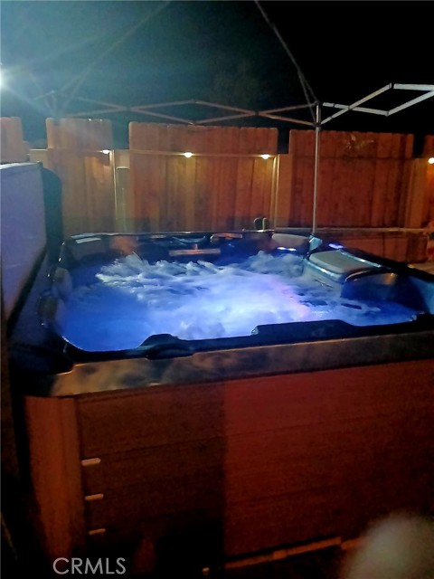 21961 Thunderbird, Apple Valley CA: https://media.crmls.org/medias/8b7d423f-bfd3-442c-8863-57a6f46d5657.jpg