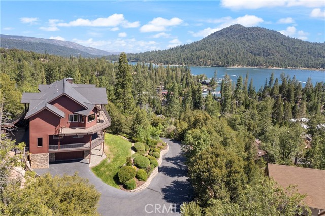 39828 Granite Ridge Lane, Bass Lake CA: https://media.crmls.org/medias/8b7e07f4-c5d4-4c93-8d8b-f18ea23afe13.jpg