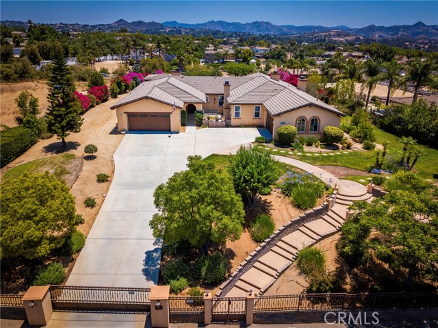 16767 Eagle Peak Road, Riverside CA: https://media.crmls.org/medias/8b7e3f19-96a9-437a-a982-ade9d7f0f059.jpg