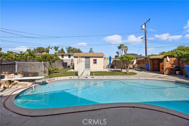 1118 Kwis Avenue, Hacienda Heights CA: https://media.crmls.org/medias/8b7fa6fb-ee16-4b00-94f3-2fb16fb2f503.jpg