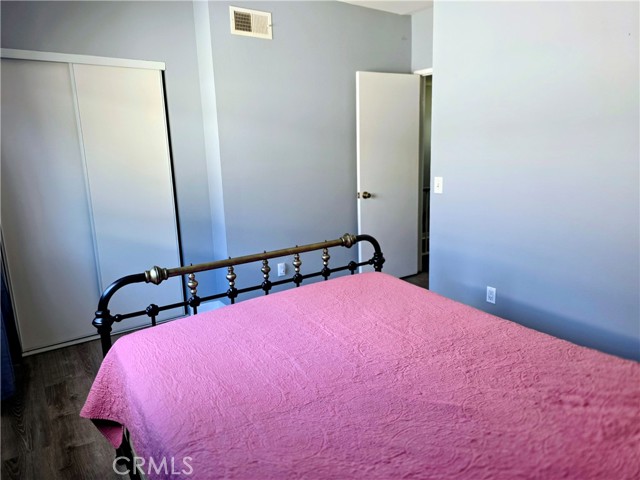 Detail Gallery Image 6 of 22 For 9834 Sepulveda Bld #117,  North Hills,  CA 91343 - 2 Beds | 2 Baths