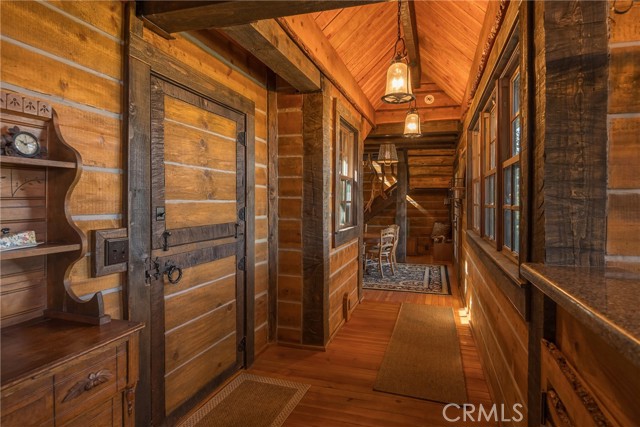 Detail Gallery Image 41 of 52 For 26329 Spyglass, Lake Arrowhead,  CA 92352 - 5 Beds | 3/1 Baths