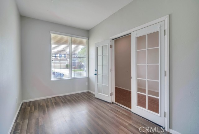 Detail Gallery Image 14 of 54 For 29132 Springshores Dr, Menifee,  CA 92585 - 4 Beds | 2/1 Baths