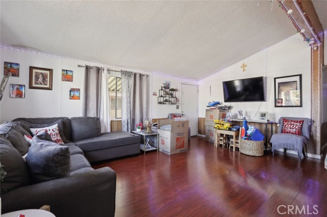 Detail Gallery Image 3 of 23 For 3300 15th St #230,  Rosamond,  CA 93560 - 3 Beds | 2 Baths