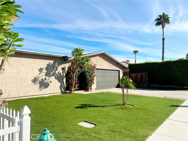 Detail Gallery Image 3 of 23 For 68300 Mccallum Way, Cathedral City,  CA 92234 - 3 Beds | 2 Baths