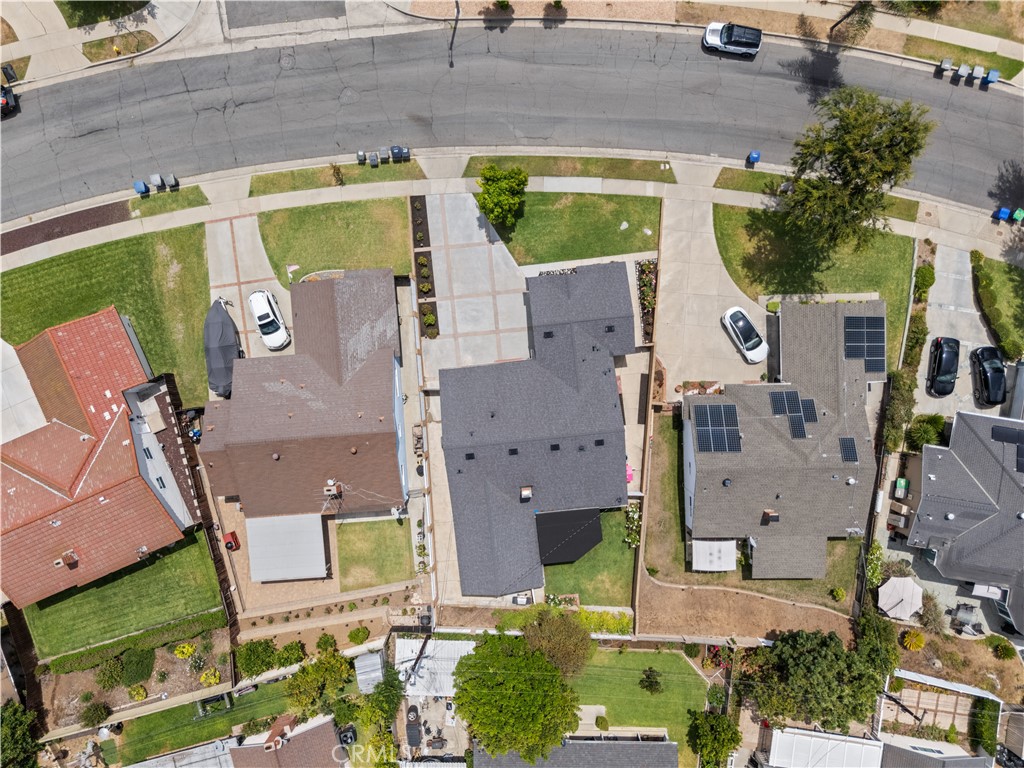 https://media.crmls.org/medias/8b812c69-0384-439b-ae85-5bc96b656977.jpg?preset=X-Large